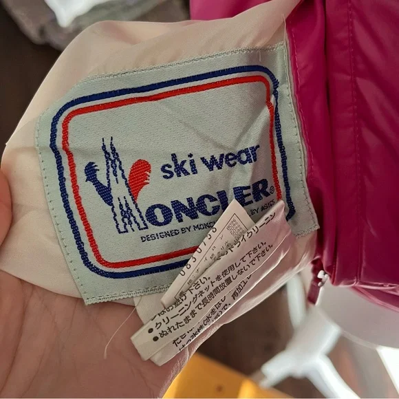 Vintage ASICS x Moncler reversible puffer jacket - Picture 8 of 8